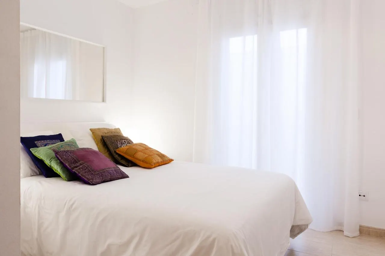 Patio Budget Apartment 12 كالونج 0*,  إسبانيا