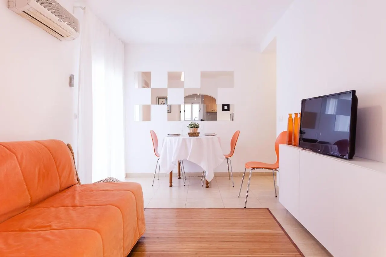 Patio Budget Apartment 12 كالونج